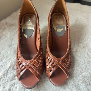 Bakers Brown Woven Leather Peep-Toe Heels
